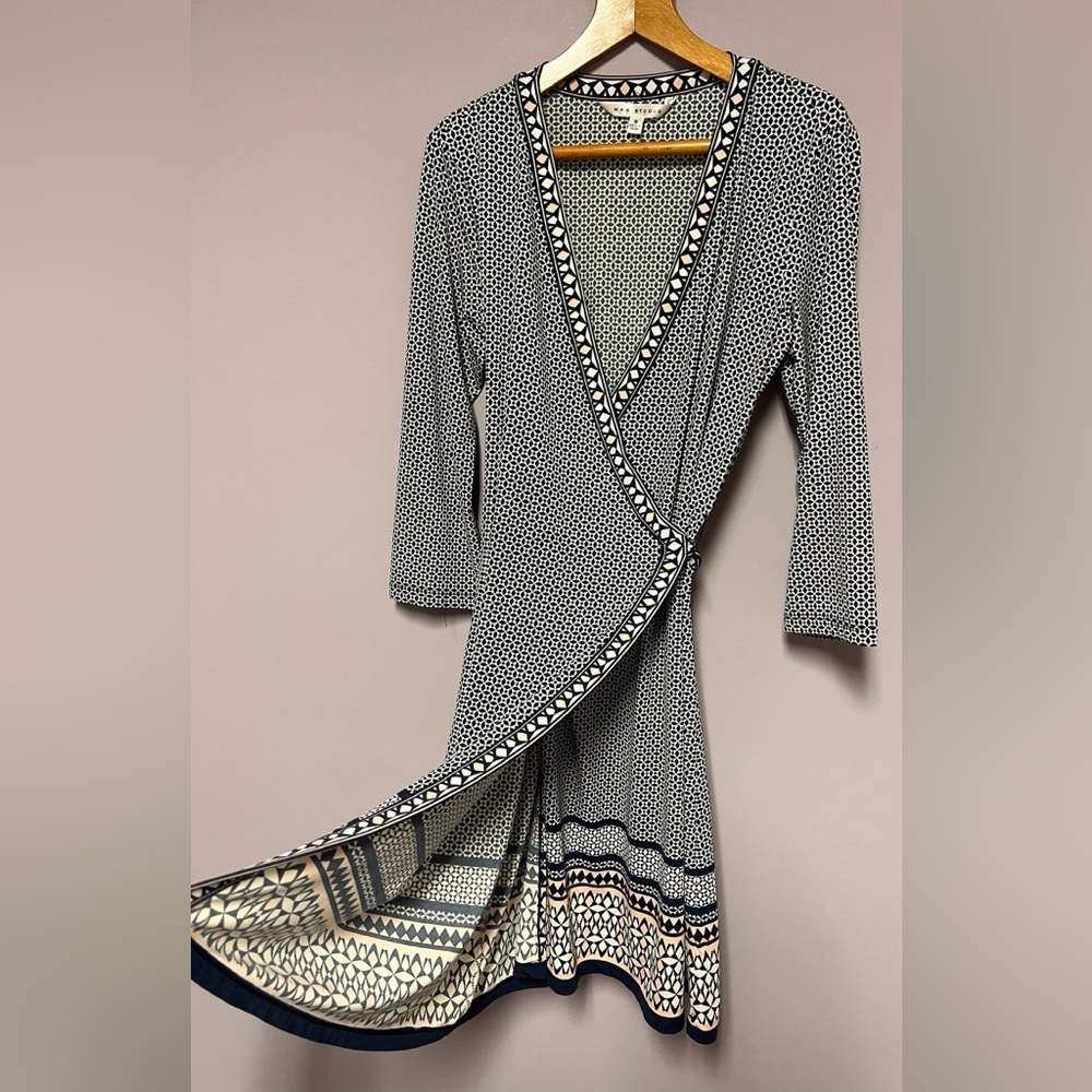 MAX STUDIO Wrap Dress NAVY Pink STRETCH Women M Medium